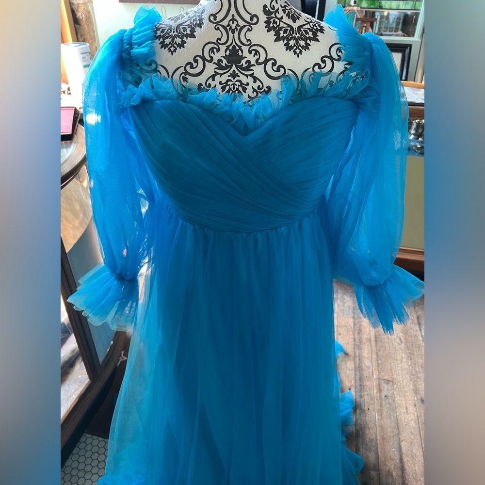 Elegant Blue Off or On Shoulder Maternity Dress - Picture 3 of 11